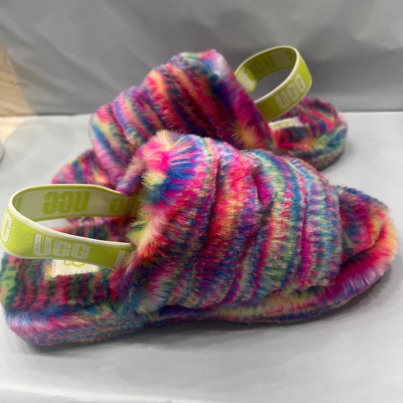 NEW UGG Fluff Yeah Pixelate YOUTH KIDS Multicolor PIXELATE NIB SLIPPER - Picture 6 of 7